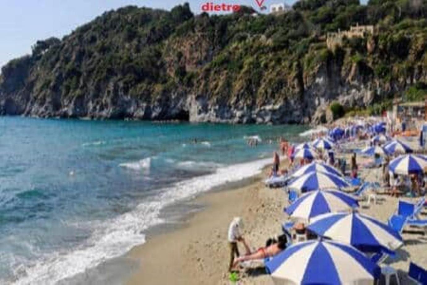 Casa vacanze Forio Casa Villa, La Grille Du Coq 2 Il Prezzo Della E Riferito All'intero Con Il Limite Delle Persone Previste N 4 *