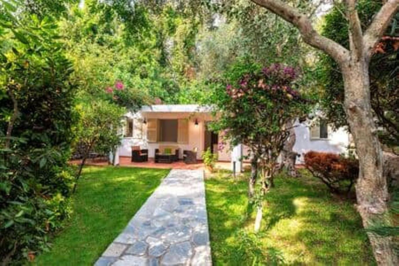 Casa vacanze Forio Casa Villa, La Grille Du Coq 2 Il Prezzo Della E Riferito All'intero Con Il Limite Delle Persone Previste N 4 Ischia