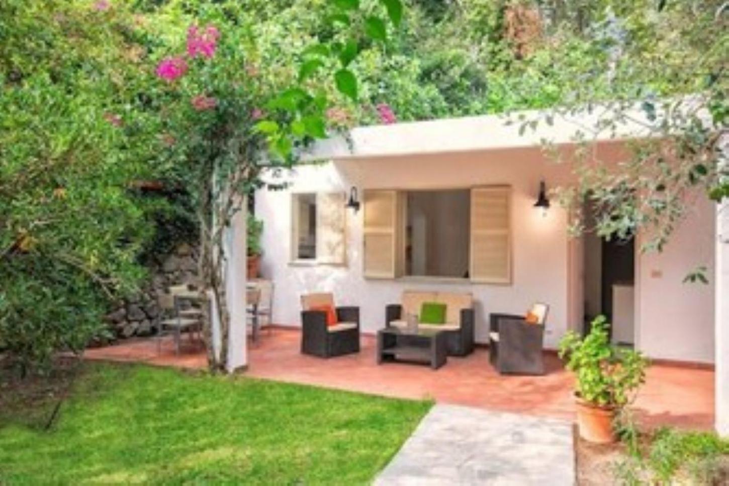 Casa vacanze Forio Casa Villa, La Grille Du Coq 2 Il Prezzo Della E Riferito All'intero Con Il Limite Delle Persone Previste N 4 *